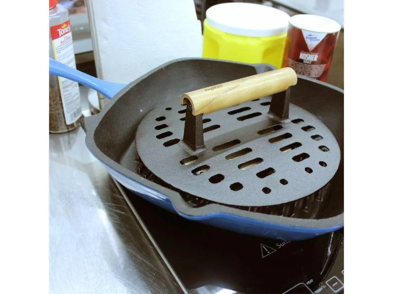 BergHOFF Neo 3pc Cast Iron Fry Pan & Grill Pan Set with Slotted Steak Press, Green