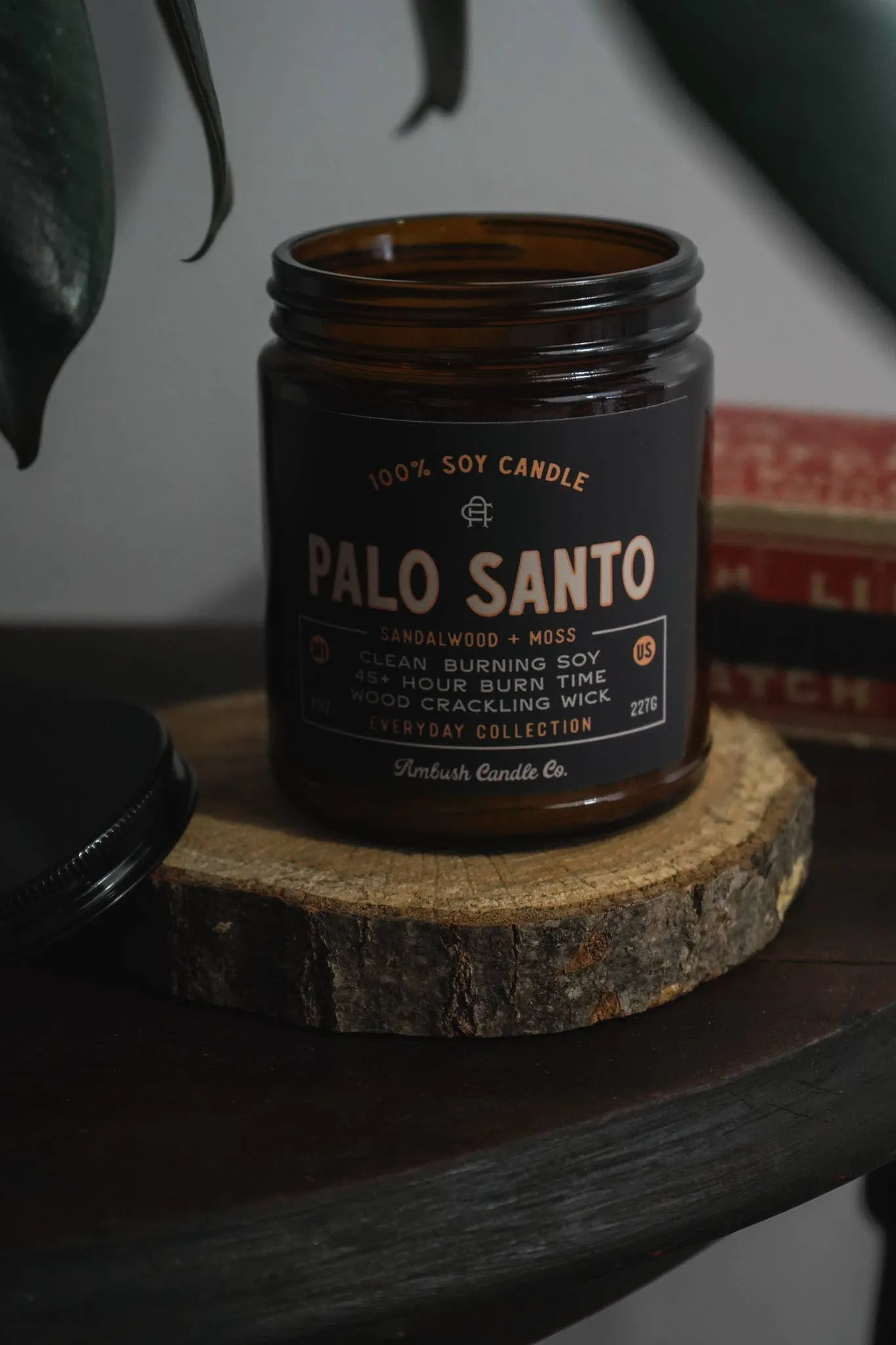Palo Santo | Sandalwood   Moss 8oz Soy Candle
