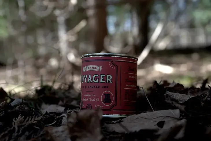 Voyager | Amber   Smoked Oud 8oz Soy Candle