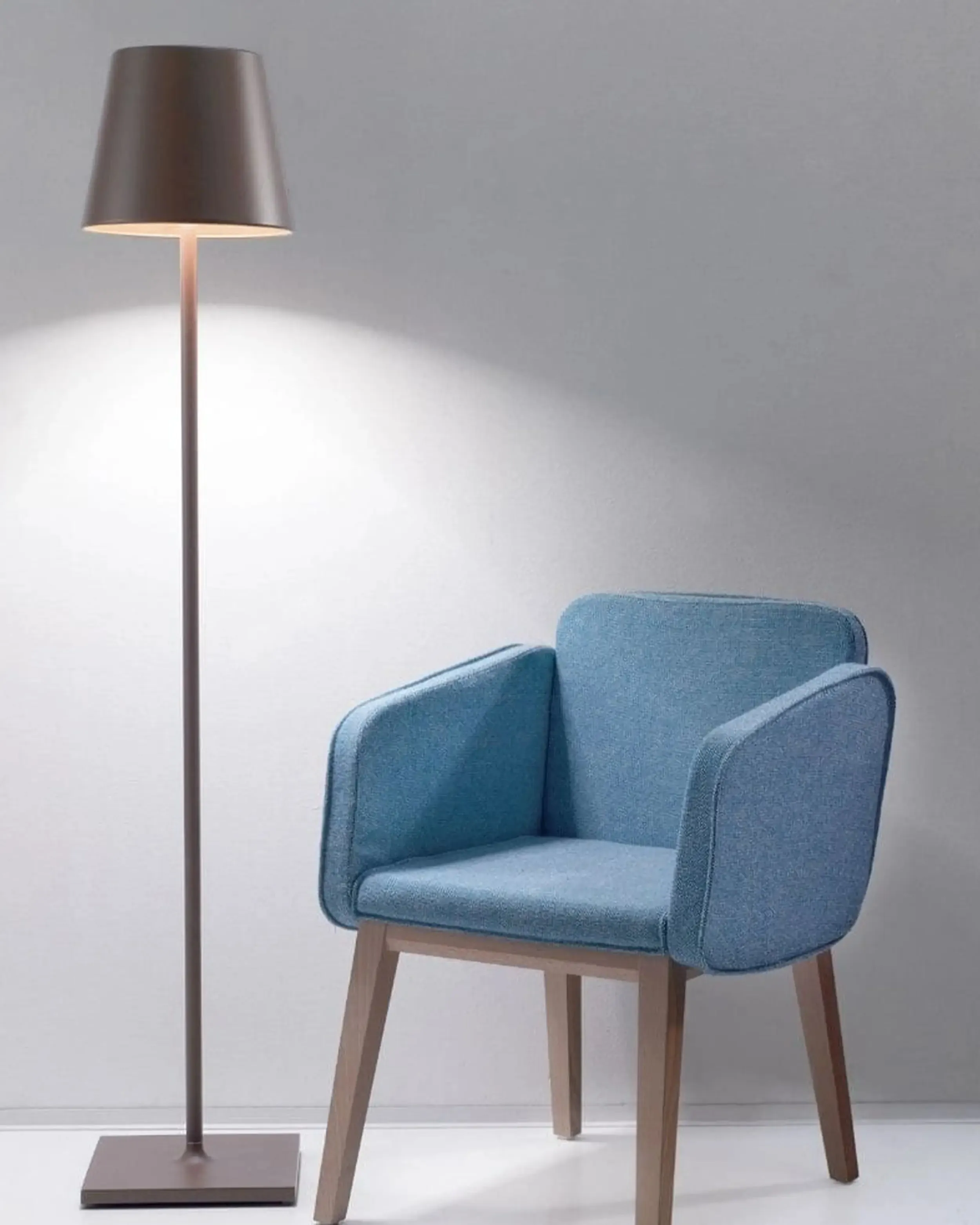 Zafferano Lampes à Porter Poldina floor-table lamp